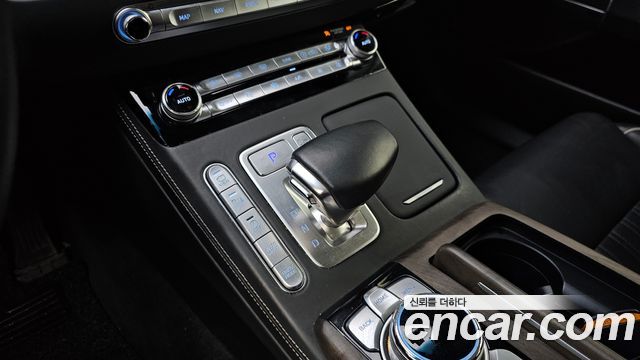 Genesis G90 2019 — photo 12