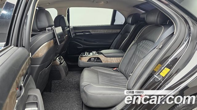 Genesis G90 2019 — photo 18