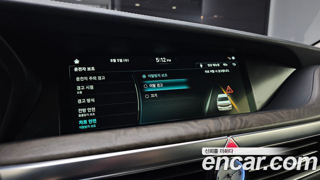 Genesis G90 2019 — photo 22