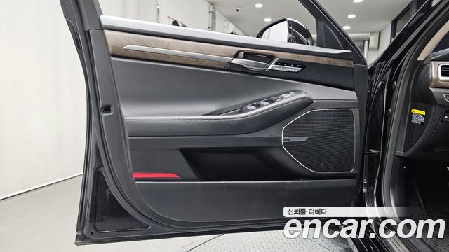 Genesis G90 2019 — photo 14