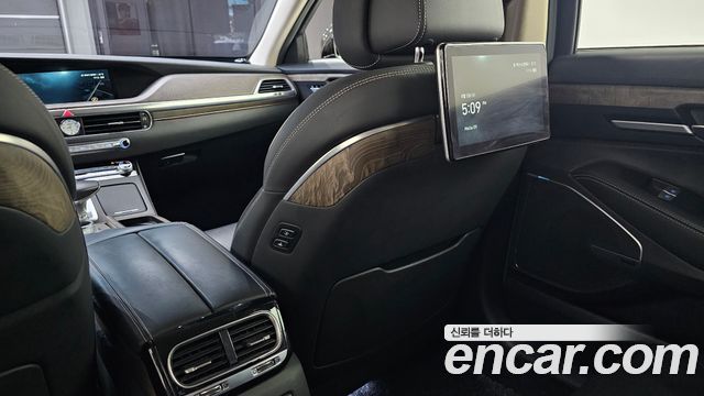 Genesis G90 2019 — photo 31