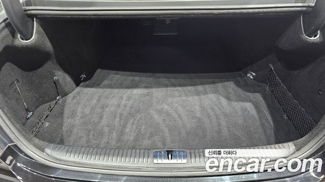 Genesis G90 2019 — photo 34
