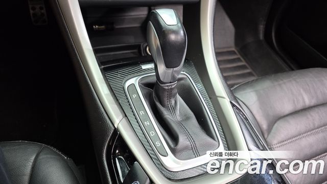 Ford Fusion 2014 — photo 9