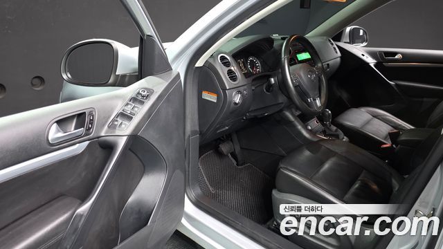 Volkswagen Tiguan 2014 — photo 10