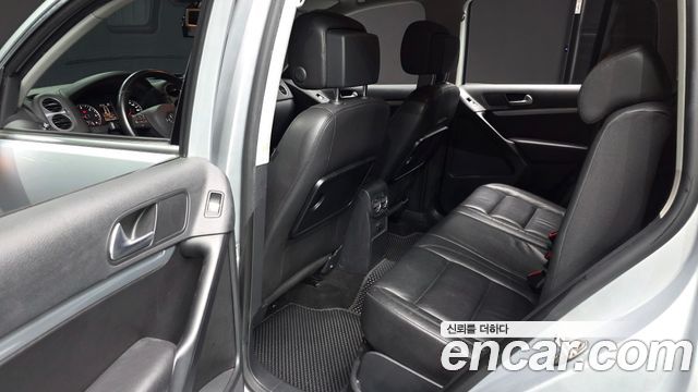 Volkswagen Tiguan 2014 — photo 11