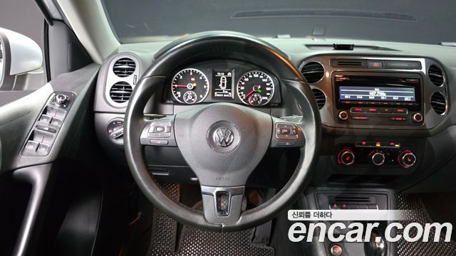 Volkswagen Tiguan 2014 — photo 14