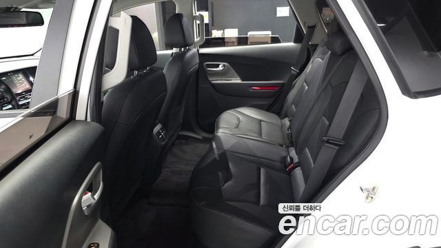 Kia Niro 2023 — photo 17