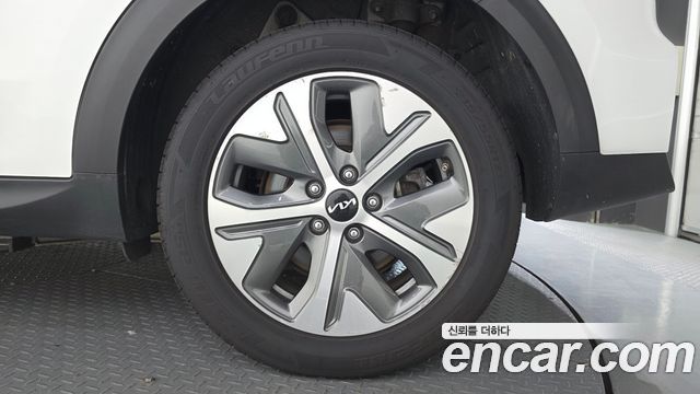 Kia Niro 2023 — photo 7