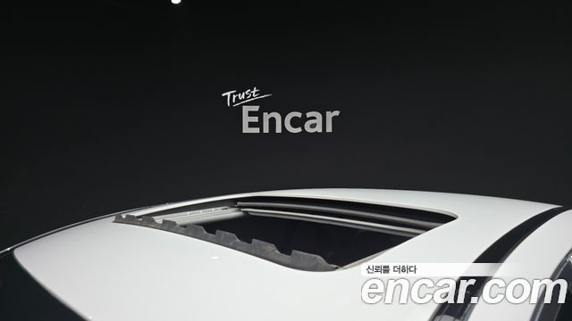 Mercedes-Benz E-Class 2019 — photo 19