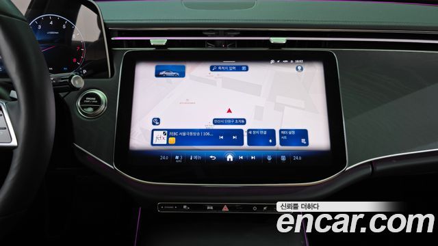 Mercedes-Benz E-Class 2025 — photo 18