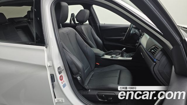 BMW 3-Series 2015 — photo 11