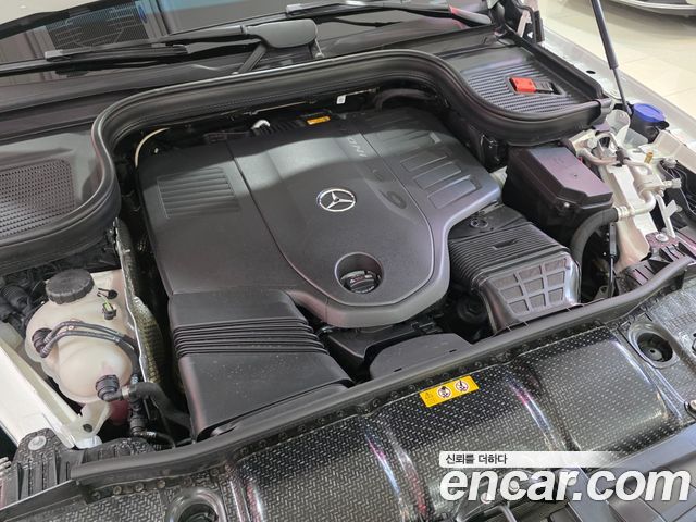 Mercedes-Benz GLE-Class 2026 — photo 6