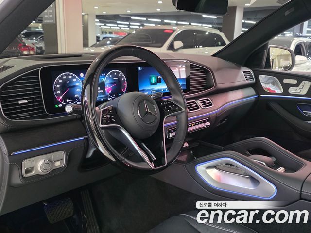Mercedes-Benz GLE-Class 2026 — photo 11