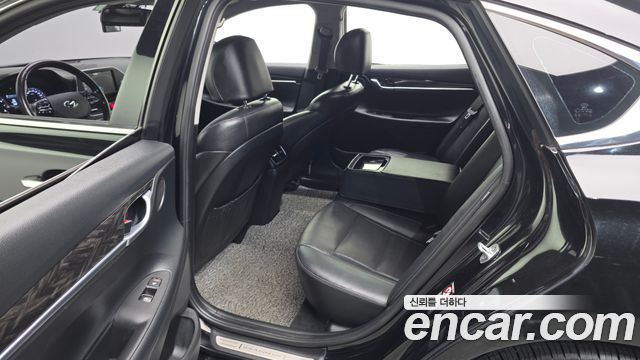 Hyundai Grandeur 2018 — photo 17