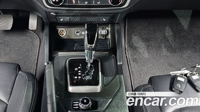 KG Mobility Rexton 2018 — photo 12