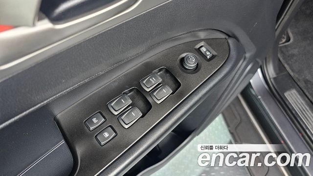 KG Mobility Rexton 2018 — photo 17