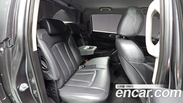 KG Mobility Rexton 2018 — photo 24