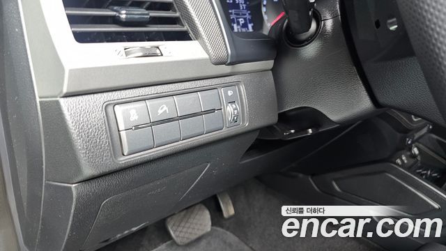 KG Mobility Rexton 2018 — photo 27