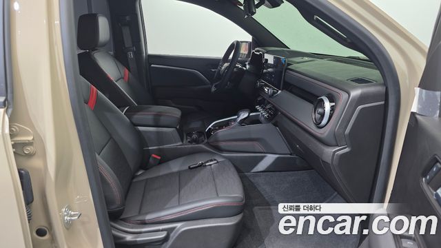 Chevrolet Korea Colorado 2024 — photo 11