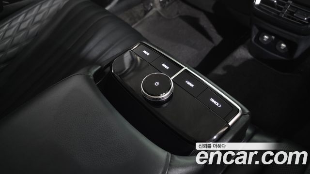 Kia K8 2023 — photo 32