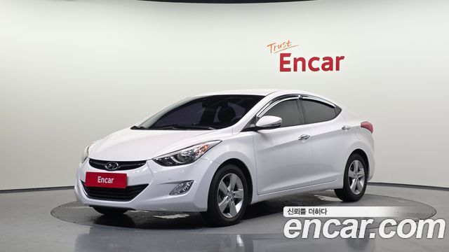 Hyundai AVANTE 2013 — photo 1