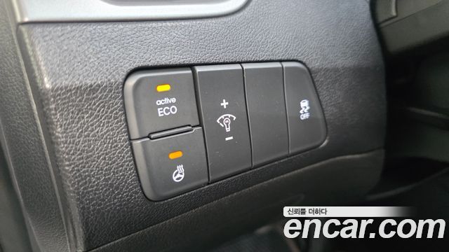 Hyundai AVANTE 2013 — photo 16