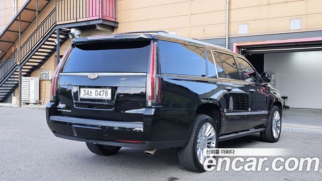 Cadillac Escalade 2016 — photo 2