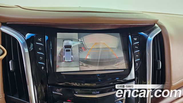 Cadillac Escalade 2016 — photo 15