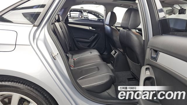 Audi A4 2015 — photo 12