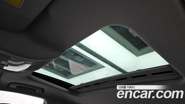 Audi A4 2015 — photo 18