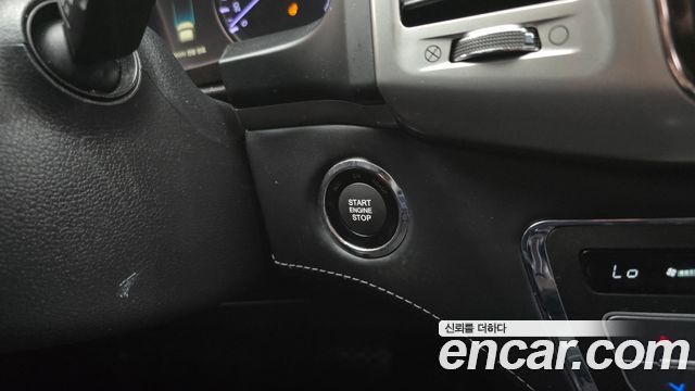 KG Mobility Rexton 2018 — photo 24