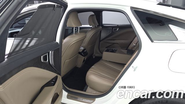 Kia K8 2023 — photo 11