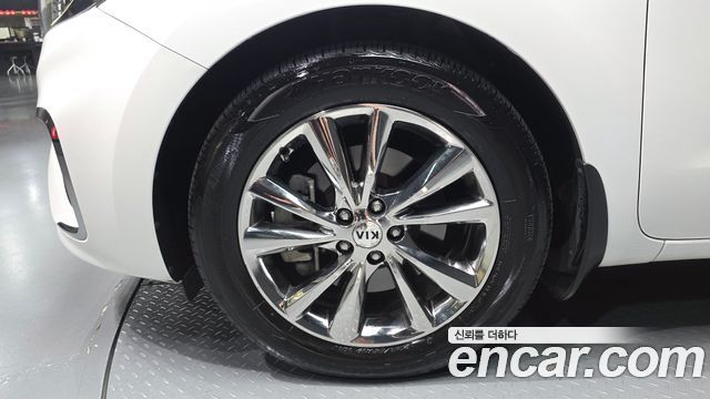 Kia Canival 2019 — photo 5