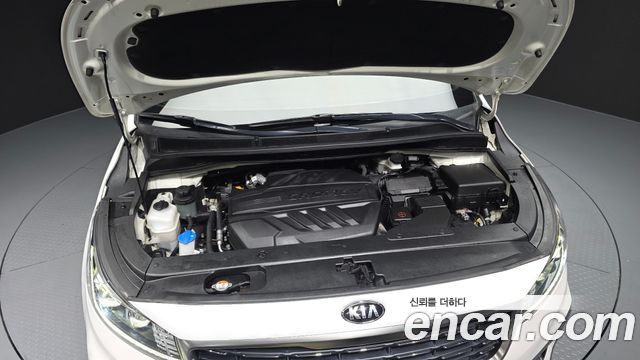 Kia Canival 2019 — photo 6