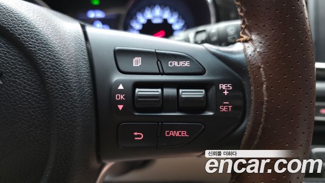 Kia Canival 2019 — photo 23
