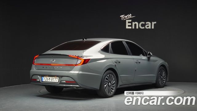 Hyundai Sonata 2022 — photo 2
