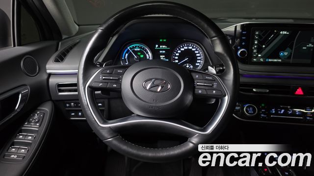 Hyundai Sonata 2022 — photo 13