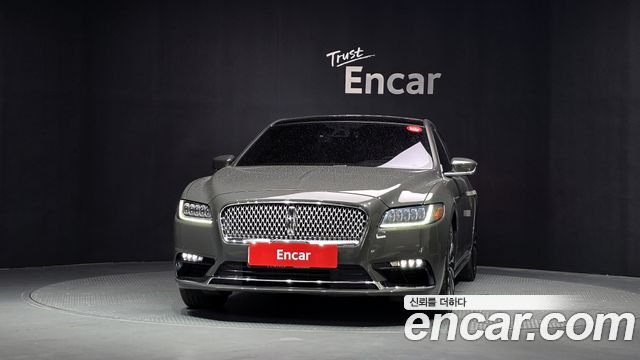 Lincoln Continental 2018 — photo 3