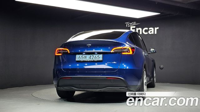 Tesla Model Y 2021 — photo 4