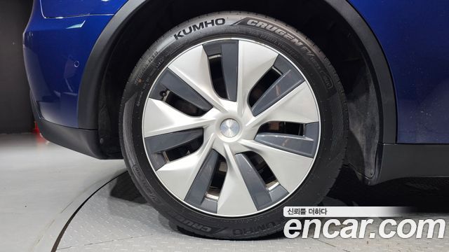 Tesla Model Y 2021 — photo 5