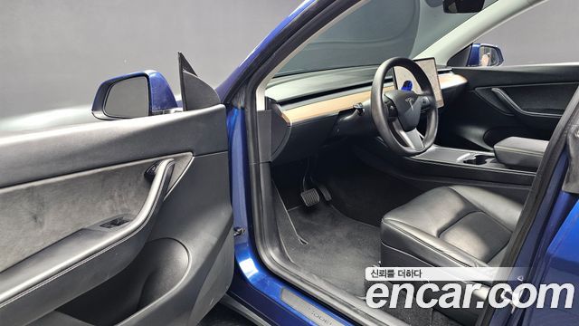 Tesla Model Y 2021 — photo 10