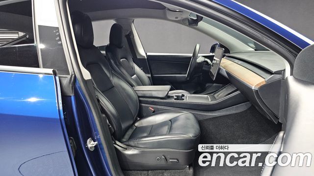 Tesla Model Y 2021 — photo 11