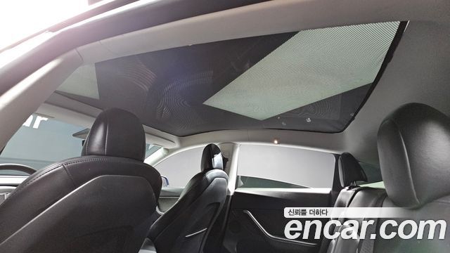 Tesla Model Y 2021 — photo 19