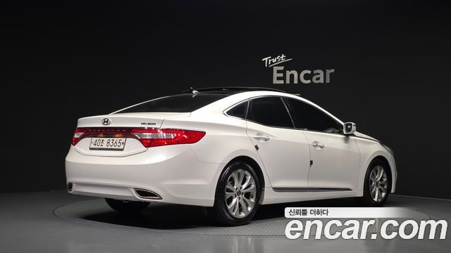 Hyundai Grandeur 2012 — photo 2