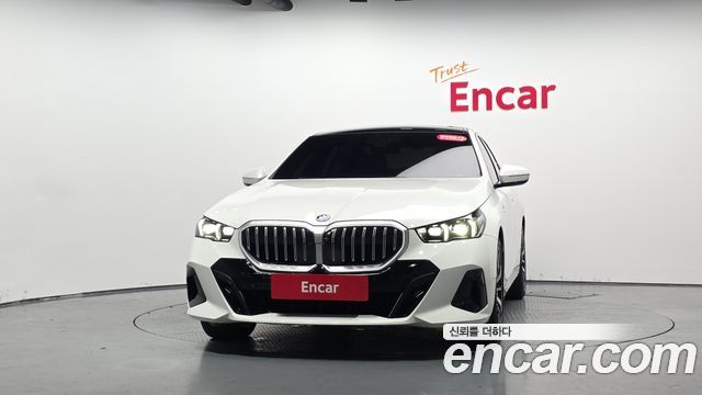 BMW 5-Series 2025 — photo 3