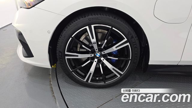 BMW 5-Series 2025 — photo 5