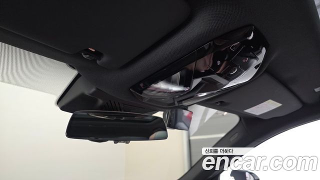 BMW 5-Series 2025 — photo 24