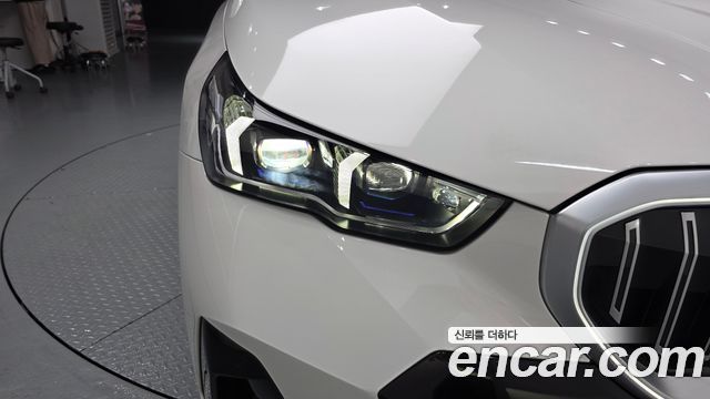 BMW 5-Series 2025 — photo 8