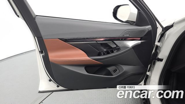 BMW 5-Series 2025 — photo 14