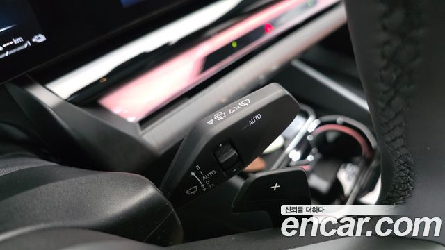 BMW 5-Series 2025 — photo 29
